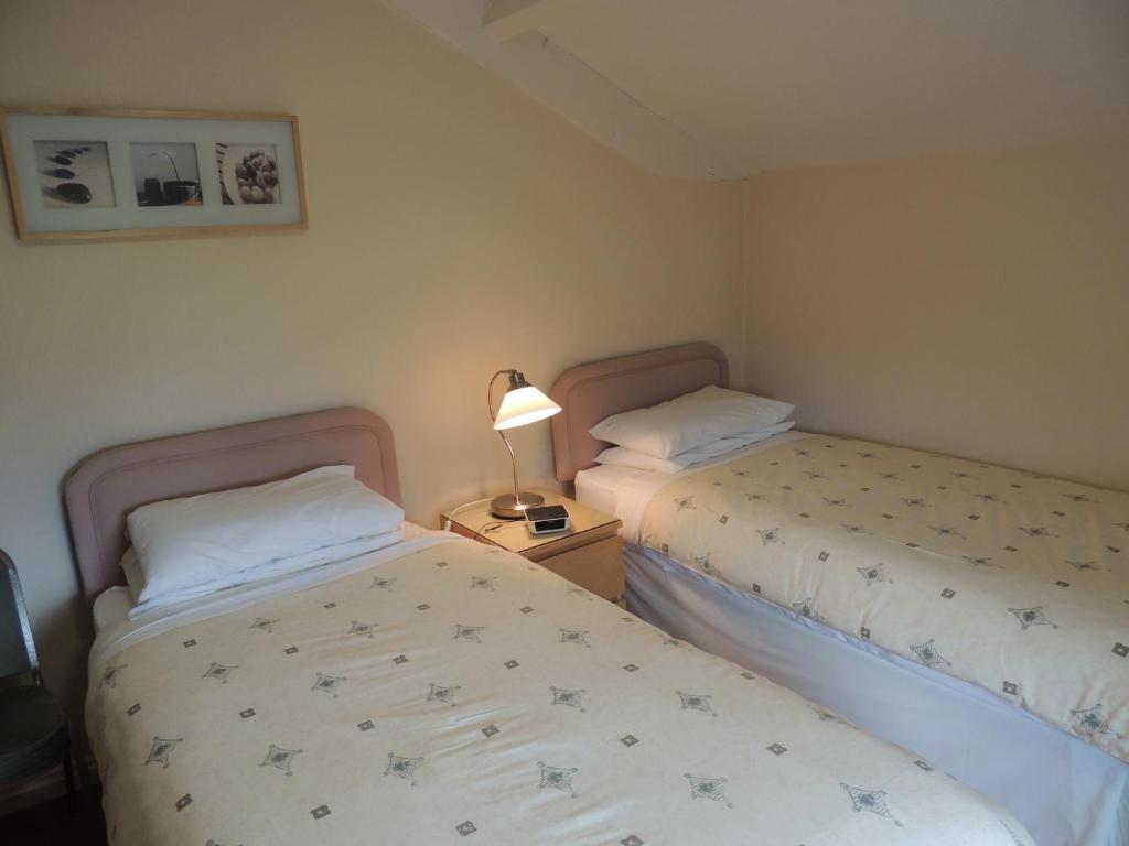 Surrone Guest House 葛特纳格林 客房 照片