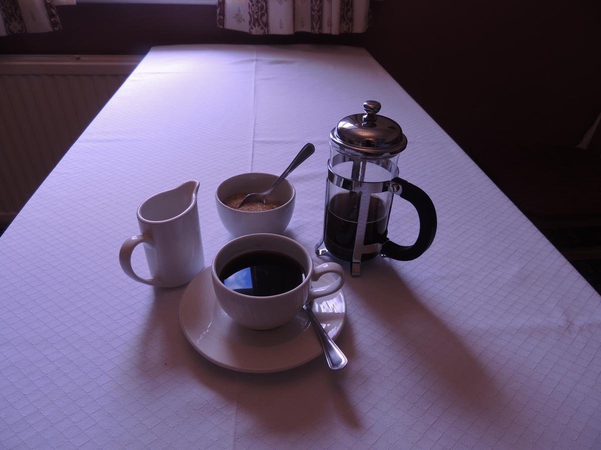 Surrone Guest House 葛特纳格林 外观 照片