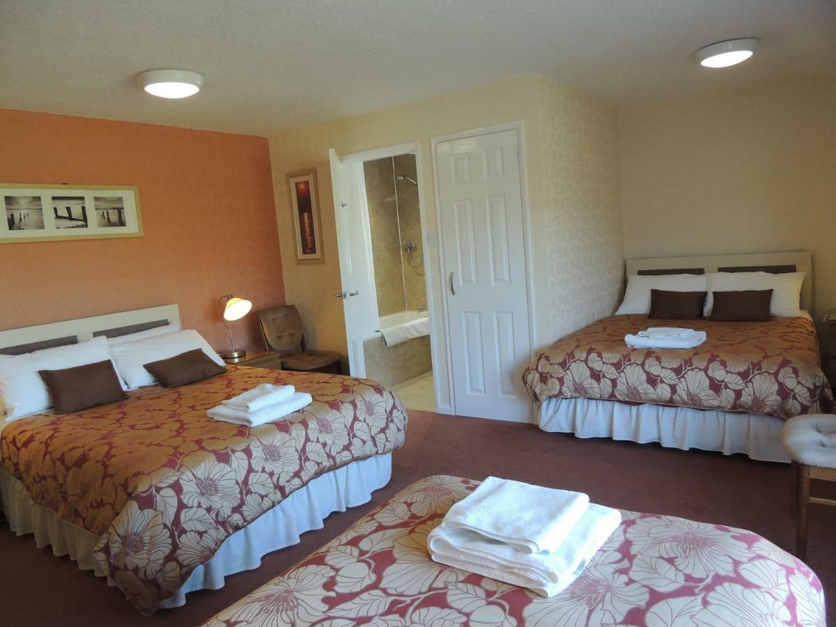 Surrone Guest House 葛特纳格林 外观 照片
