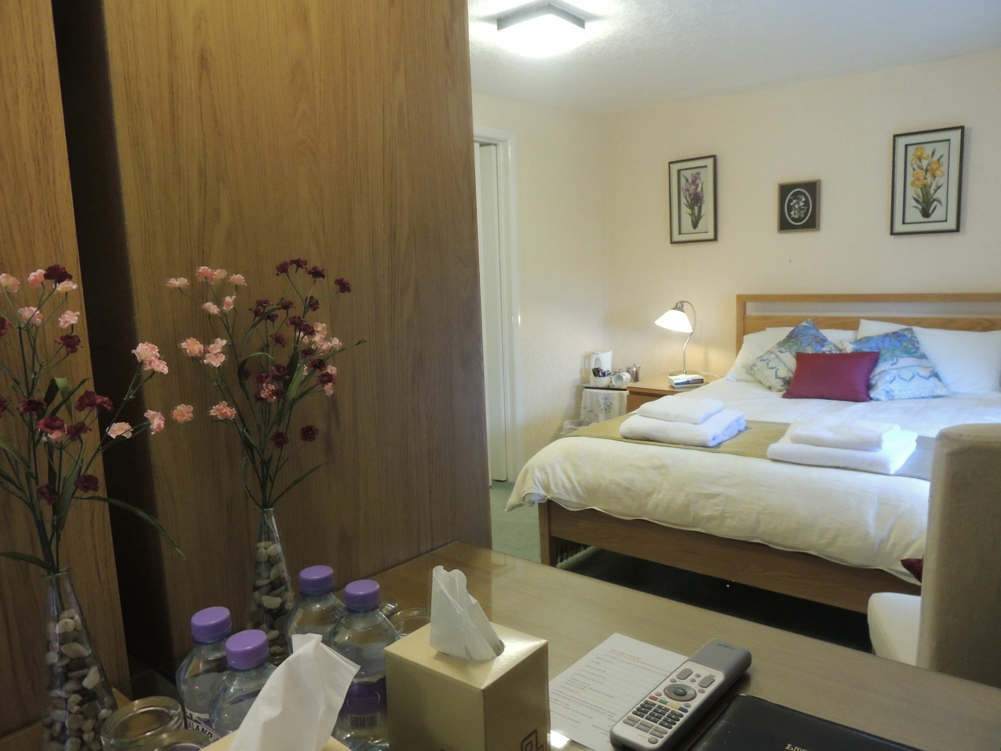 Surrone Guest House 葛特纳格林 外观 照片